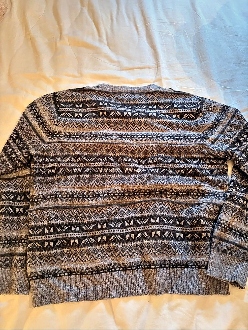 Old Navy Geometric Crewneck Sweater in Brown & Gray